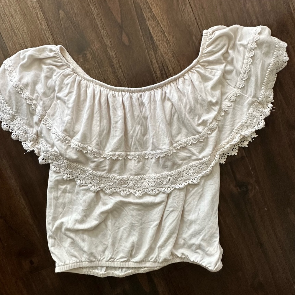 Hollister off the shoulder crop top